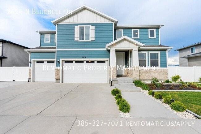 Building Photo - 2656 N Bluebell Dr Rental