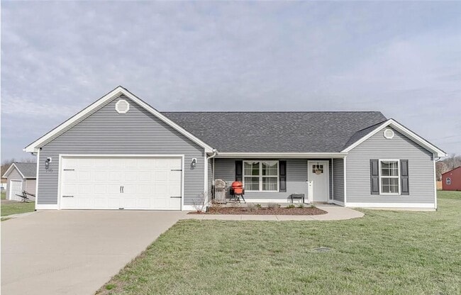 Photo - 196 Clearfield Dr Casa