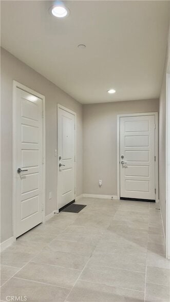 130 Greenleaf Dr