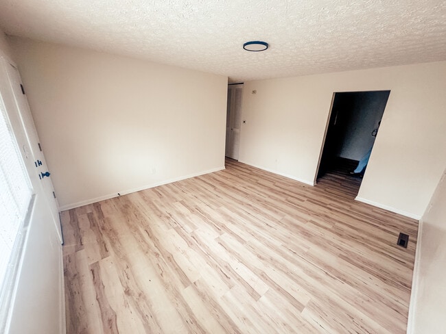 Photo - 1832 Kermit Ave