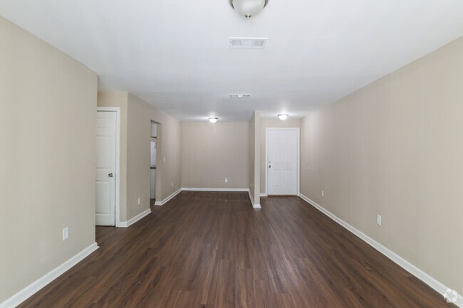 3BR, 2BA - 1,120 SF