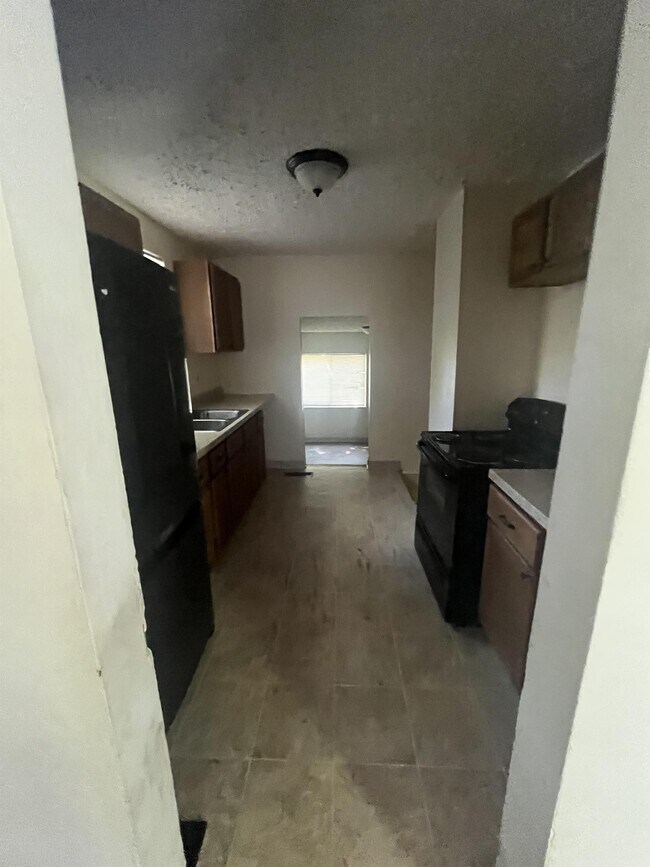 Photo - 2231 Delavan Dr
