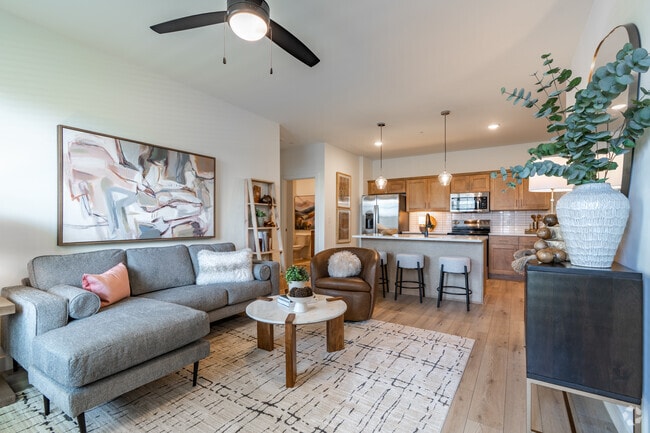 B1 2BR, 2BA - 1123SF - Living Room - Grays Creek Apartments