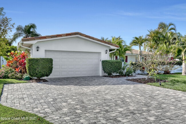 Photo - 319 Dorset Dr