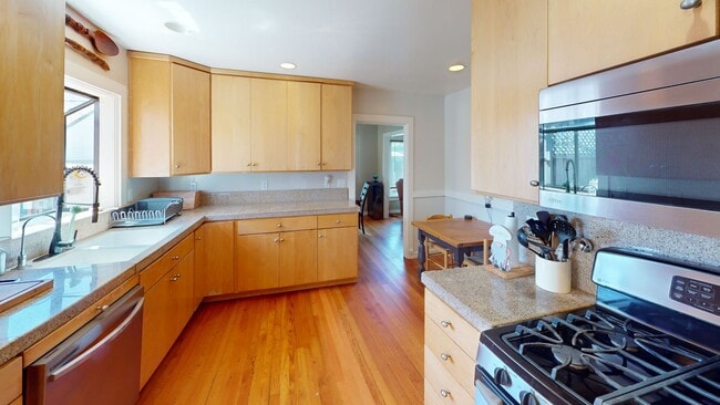 Photo - Furnished 2 Bed 1.5 Bathroom in Cayucos!