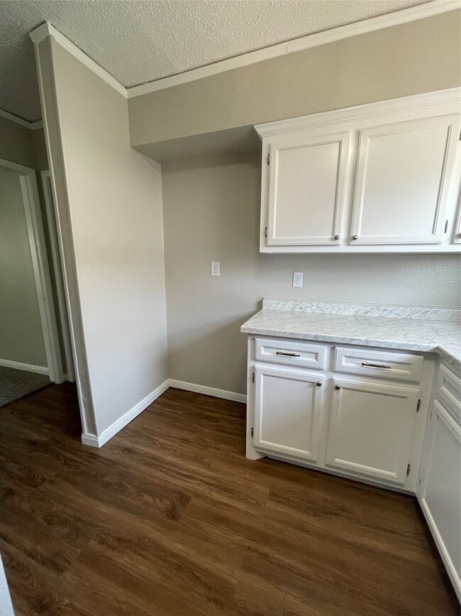Photo - 1731 W 8th St