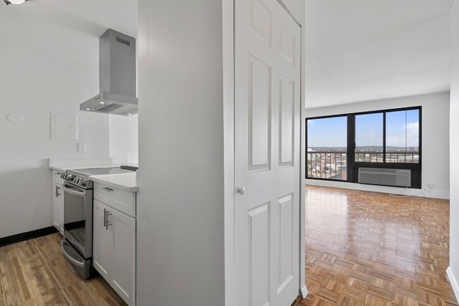 Photo - 1105 Massachusetts Ave Unit 12C