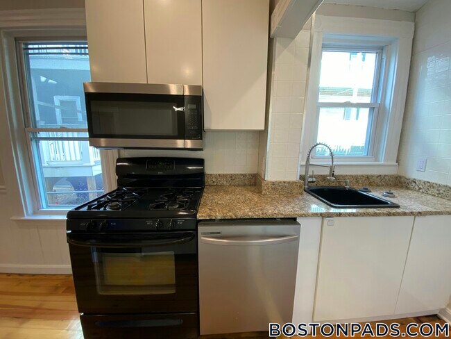 Photo - 12 Buttonwood St Unit 1