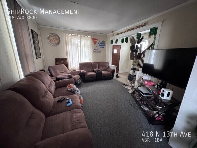 Photo - 418 N 13th Ave E
