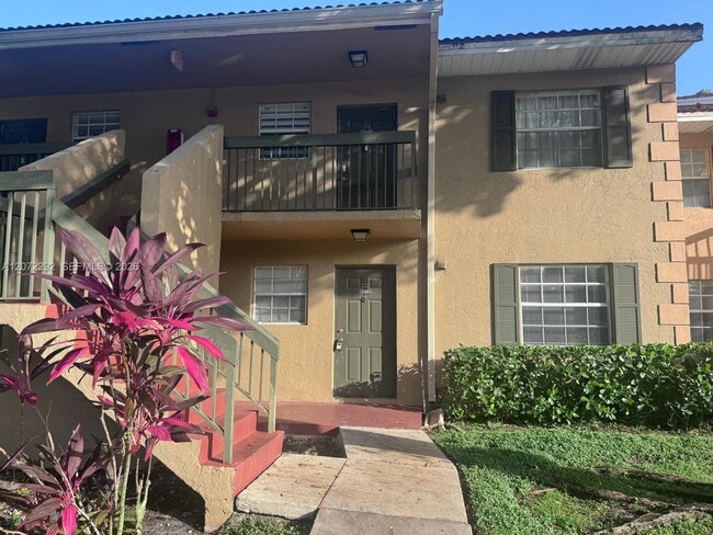 Photo - 10381 NW 8th St Unit 102
