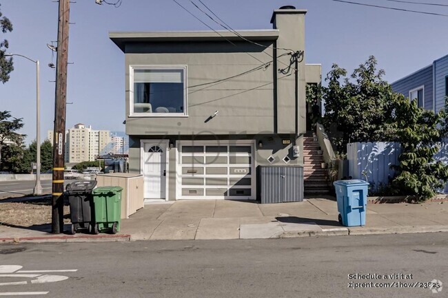 Building Photo - 722 Palmetto Ave Rental