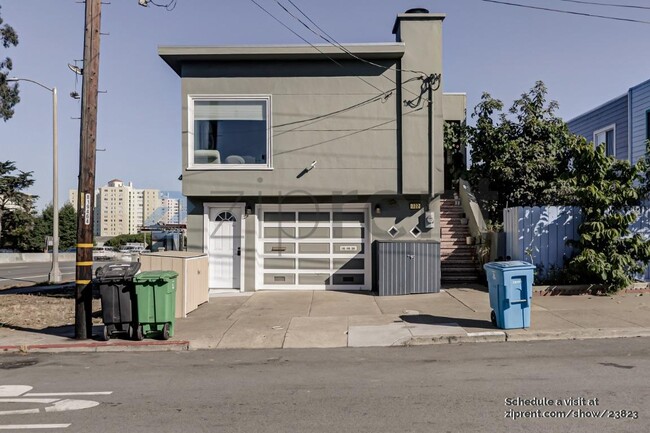 Building Photo - 722 Palmetto Ave Rental