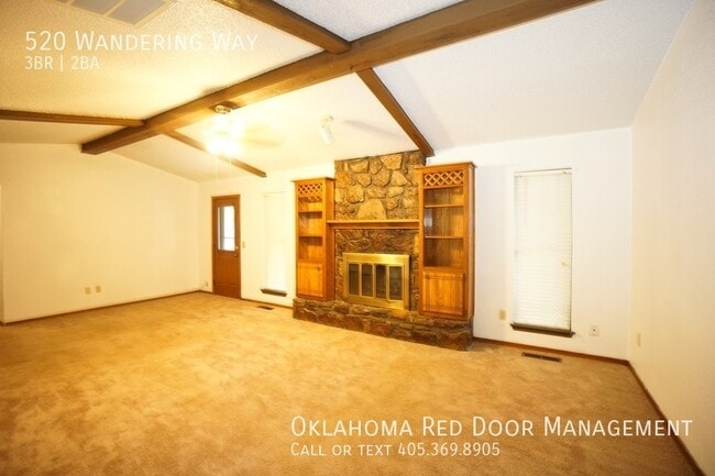 Photo - 520 Wandering Way