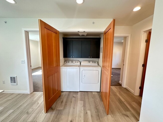 Photo - 1502 N 3rd St Unidad 1502 N 3rd  B