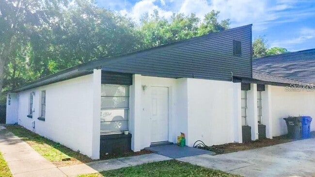 Building Photo - 1922 Crystal Grove Dr