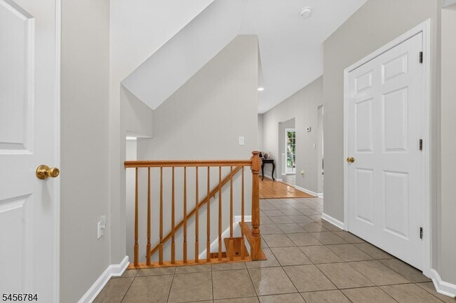 7 Pinehurst Cir