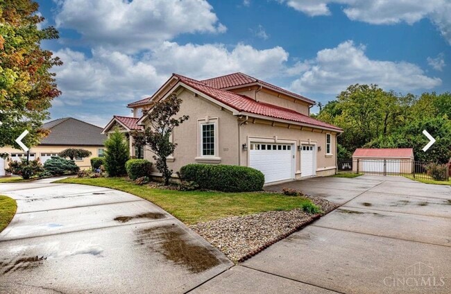 Photo - 3323 Devonian Dr