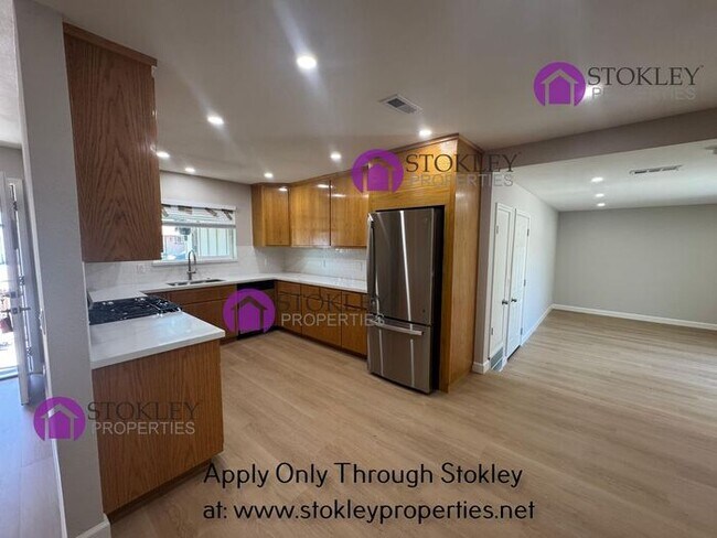Photo - 6346 Escallonia Dr