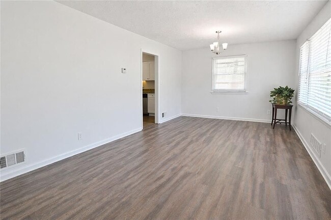 Photo - 2191 Greystone Way