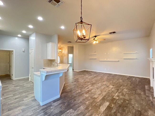 Photo - NORTHWEST BAKERSFIELD