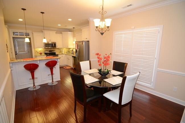 Photo - 2805 Mallory Dr NW