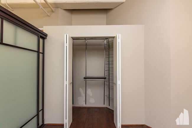 Photo - 124 W Polk St Unit 205