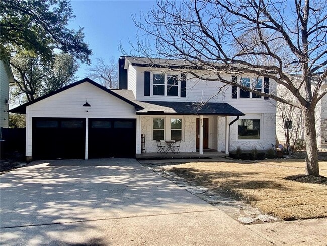 Building Photo - 8215 Wexford Dr