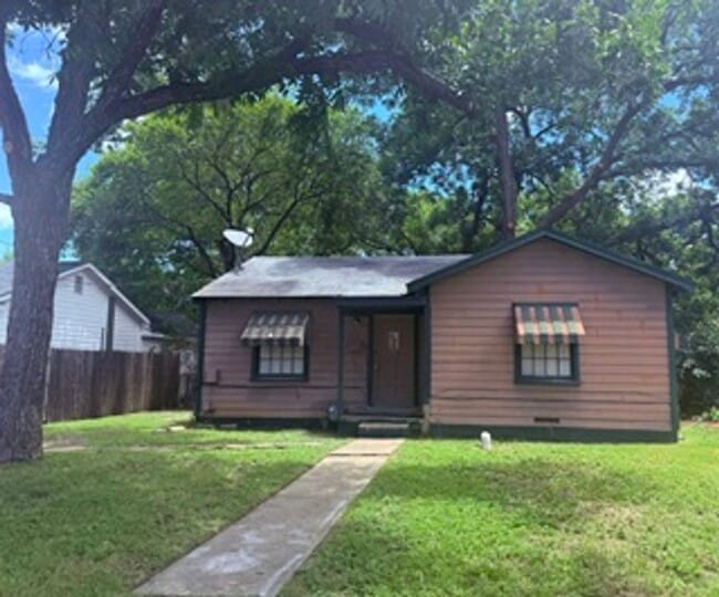 Building Photo - North Waco
