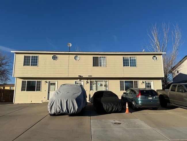 Building Photo - 481 1/2 Tracy Dr Unit #1