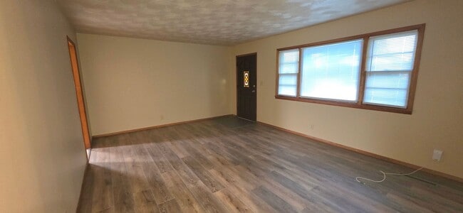 Photo - 3 Bedrooms 2 Bathrooms  $1195!