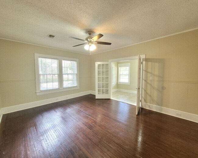 Photo - 217 Brandywine Rd