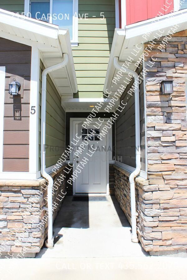 Photo - 2150 Carson Ave