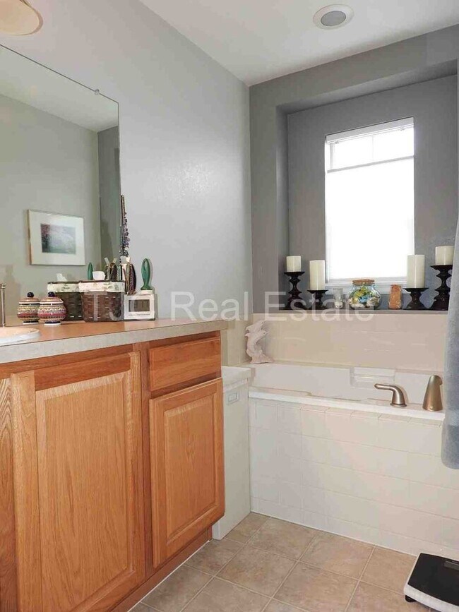 Photo - 8410 E 29th Ave