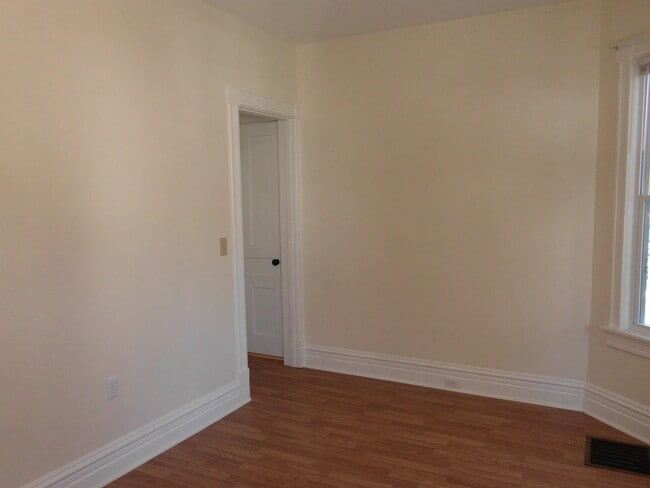 Photo - 205 E Pine St Unit 1