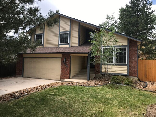 Mountain Shadows 3 Bedroom home with extra... - Mountain Shadows 3 Bedroom home with extra...