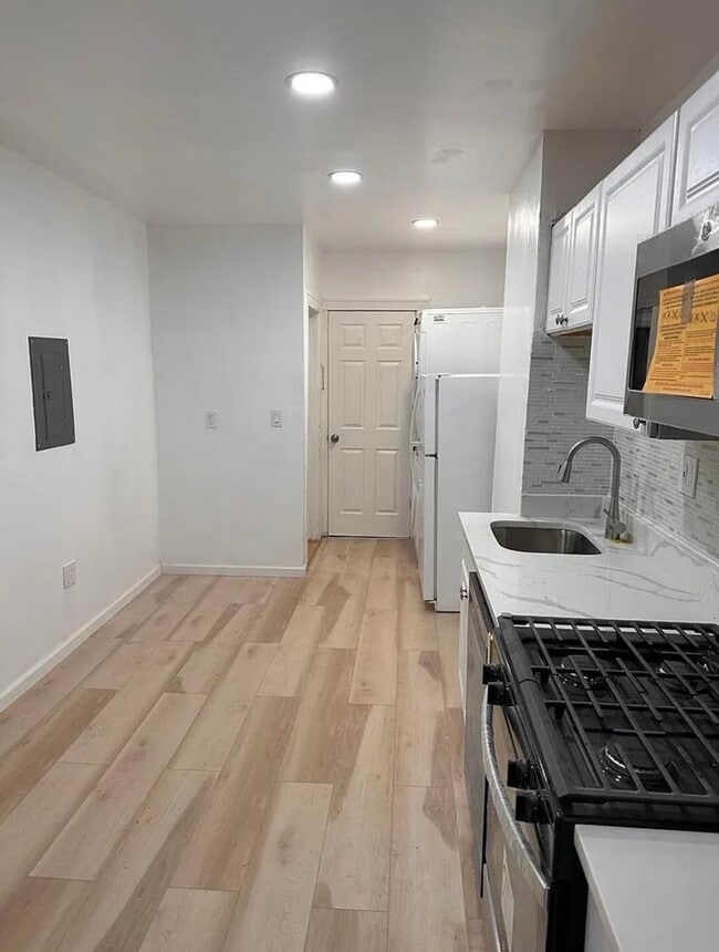 Photo - 135A Grace St