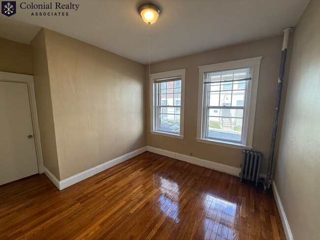 Photo - 319 Allston St Unidad 4