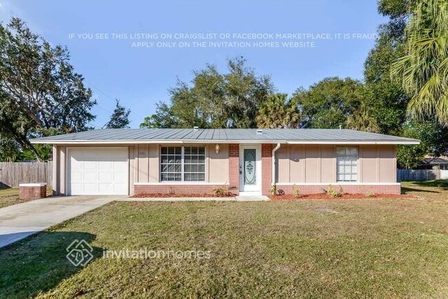 Building Photo - 20302 Lorenzo Ave