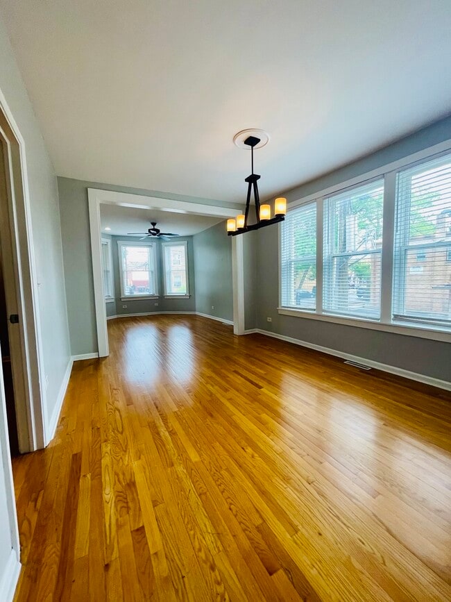 Photo - 2416 N Springfield Ave Condo