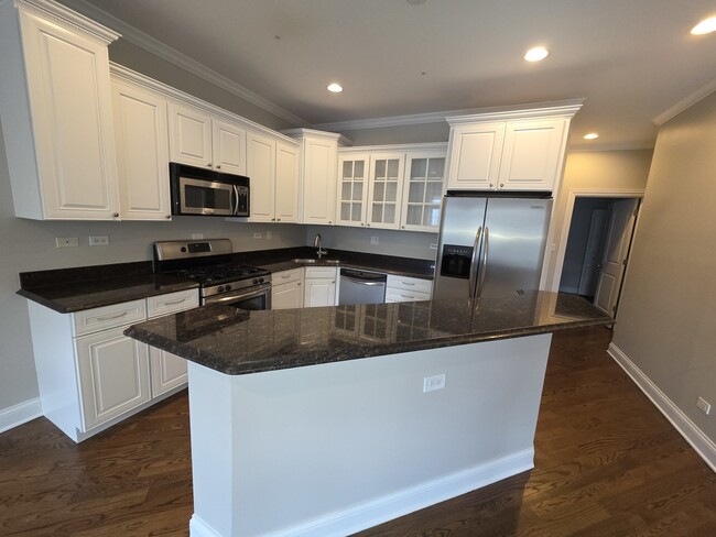 Photo - 1428 W Belmont Ave Unidad 2