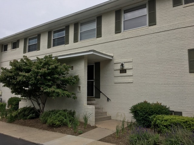 Building Photo - 5319 Pooks Hill Rd