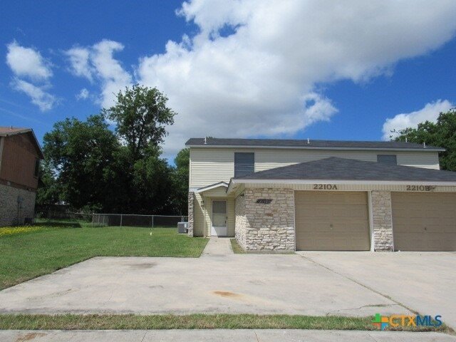 Photo - 2210 Cascade Dr