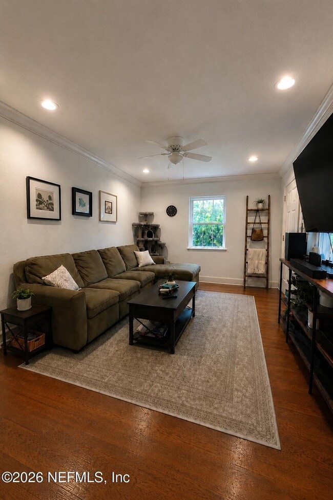 Photo - 2844 Cherokee Cir S