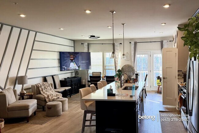 Photo - 6032 Goshawk St