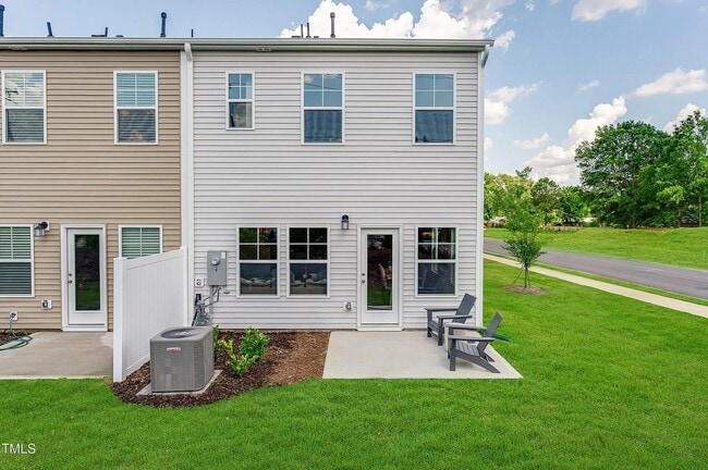 Photo - 171 Copper Fox Ln