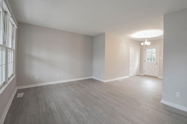 Photo - 408 Beasley Dr