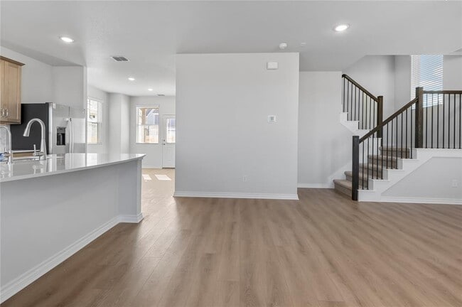 Photo - 241 Leeland Dr