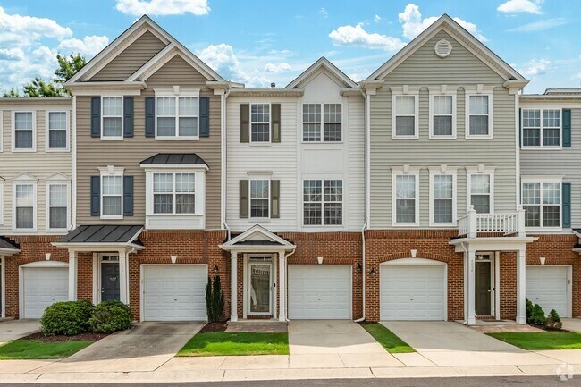 Building Photo - Spacious North Raleigh Townhome, just minu...