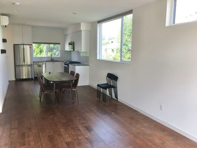 Photo - Stunning Town Home with Views of the Sound!