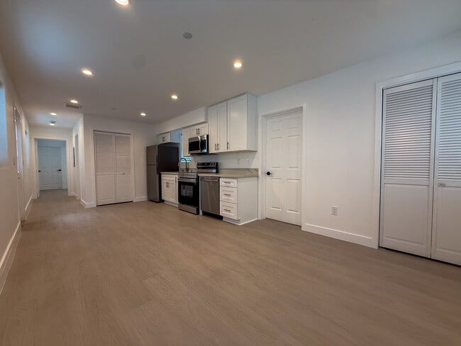 Photo - 6030 Colfax Ave Unidad 1